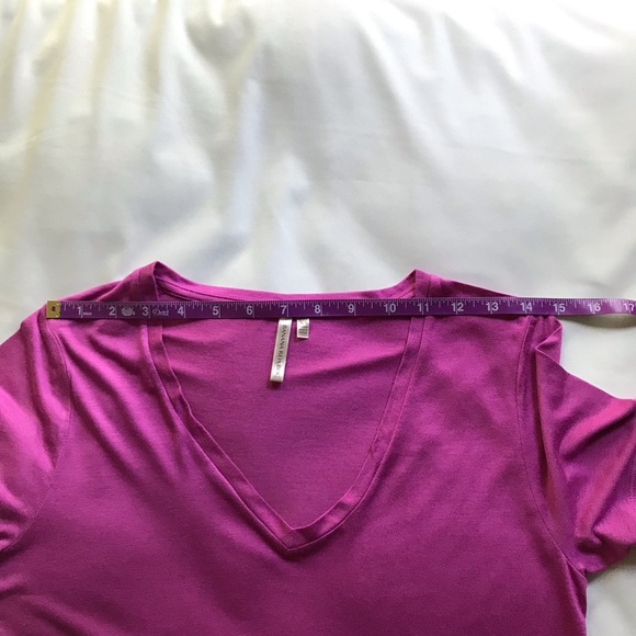 Banana Republic Tee - Picture 4 of 7